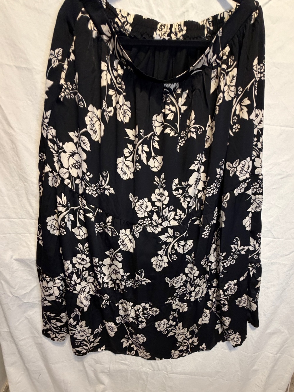 Polagram Black and White Floral Maxi Skirt